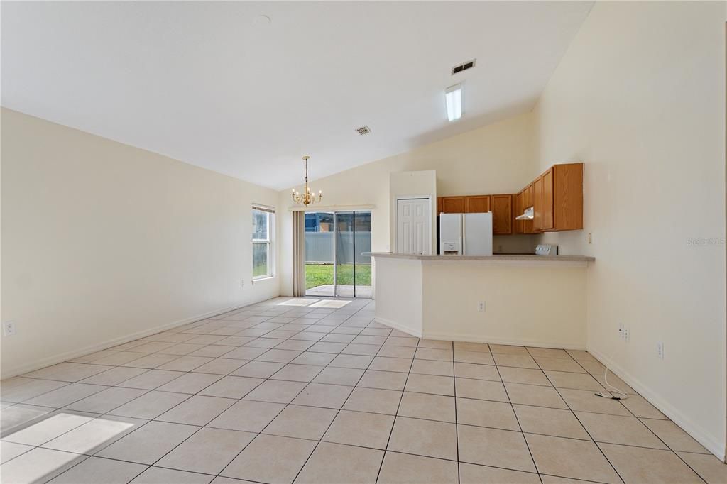 For Sale: $307,900 (3 beds, 2 baths, 1080 Square Feet)