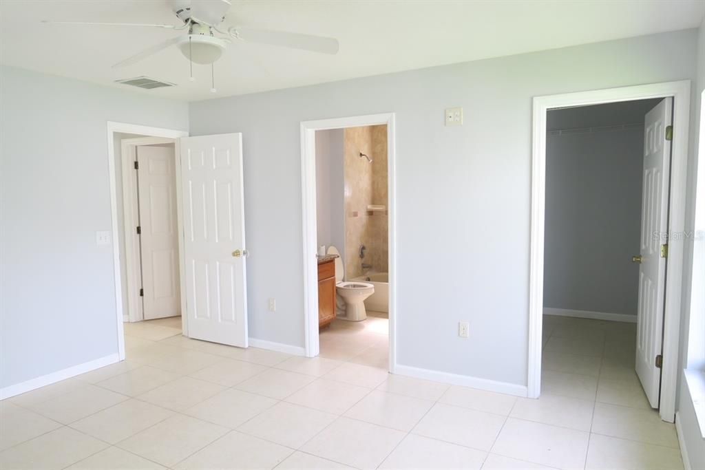 For Rent: $1,995 (3 beds, 2 baths, 1560 Square Feet)