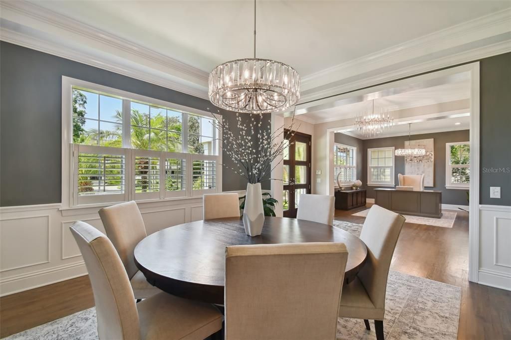 For Sale: $2,799,000 (5 beds, 4 baths, 5161 Square Feet)