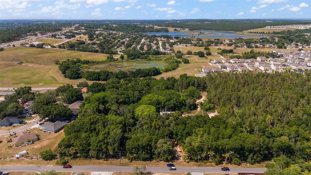 На продажу: $1,395,000 (6.16 acres)