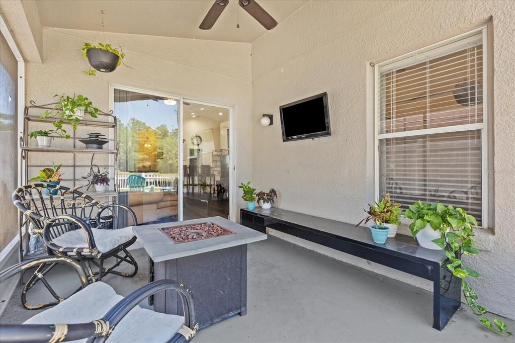 Active With Contract: $430,000 (4 beds, 2 baths, 1801 Square Feet)