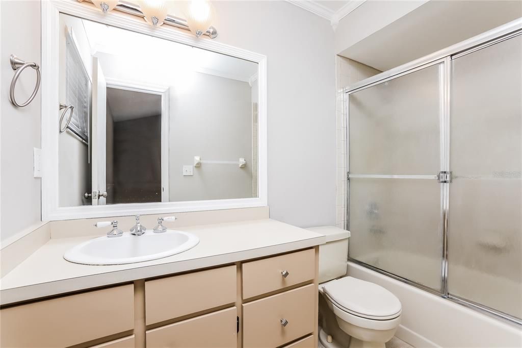 Недавно арендовано: $2,550 (4 спален, 2 ванн, 1770 Квадратных фут)
