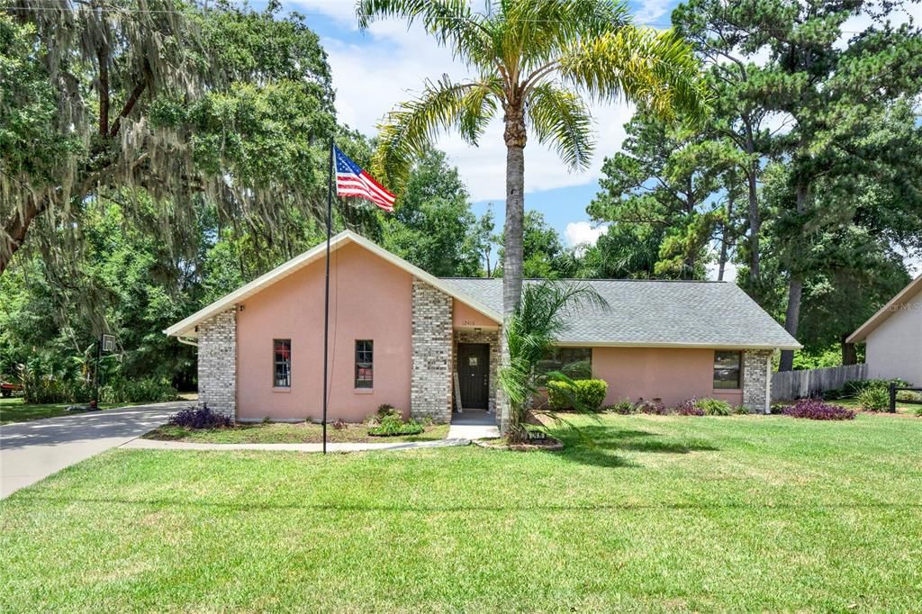 Active With Contract: $335,000 (3 beds, 2 baths, 2232 Square Feet)