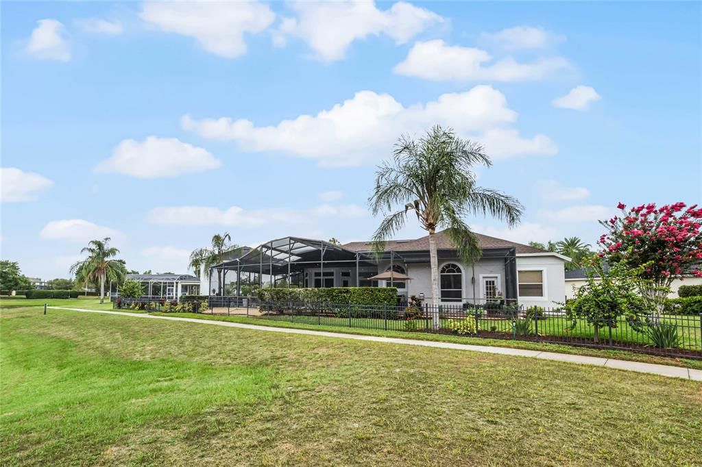 Active With Contract: $887,000 (5 beds, 3 baths, 3097 Square Feet)