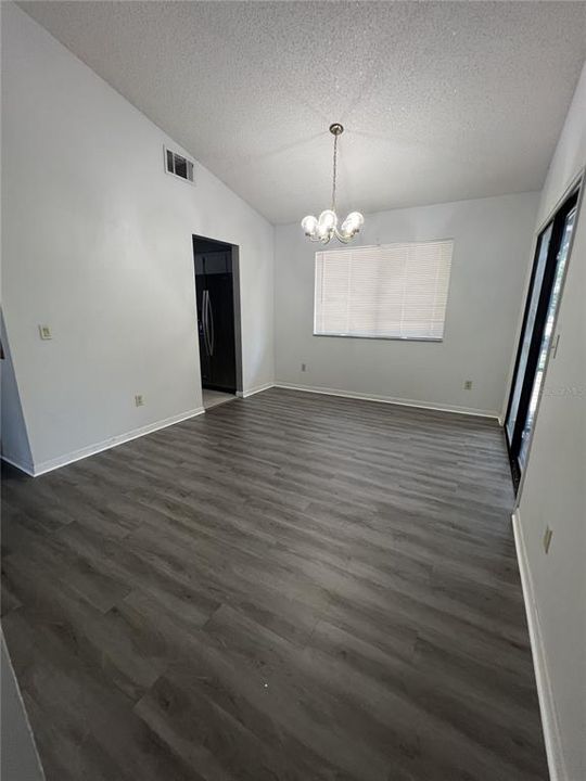 Active With Contract: $2,199 (3 beds, 2 baths, 1366 Square Feet)