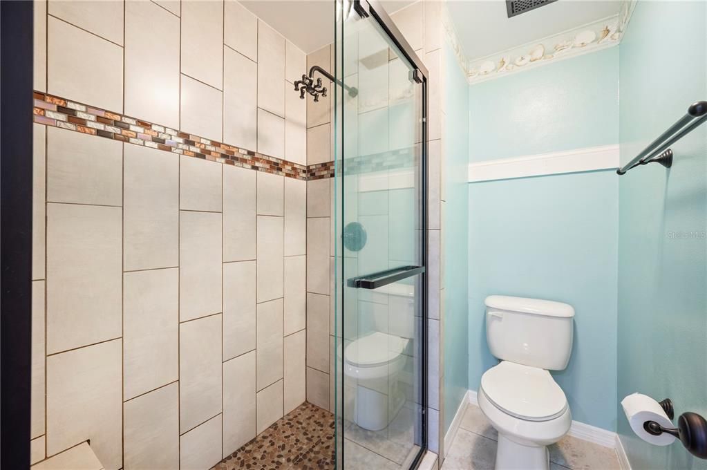待售: $380,000 (4 贝兹, 2 浴室, 1930 平方英尺)