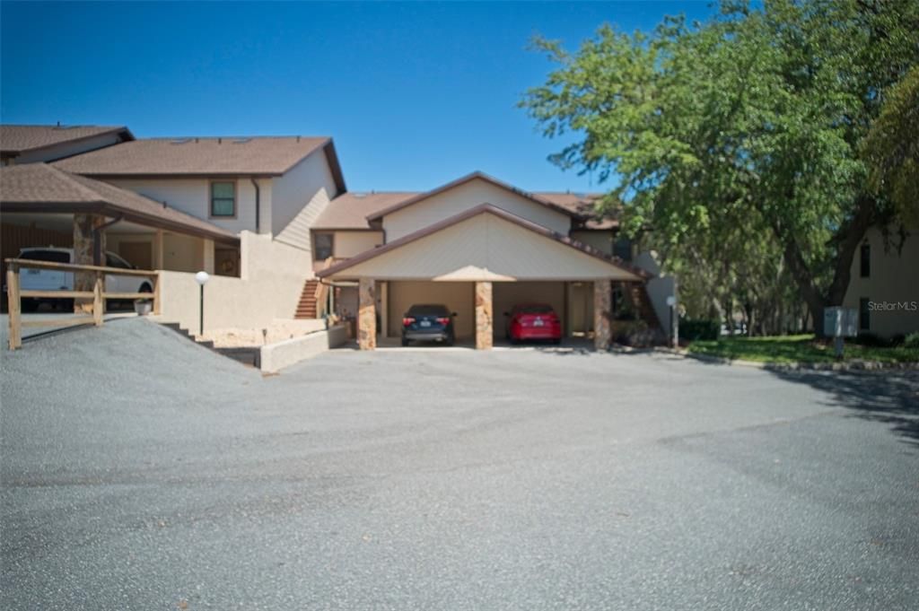 Active With Contract: $134,999 (2 beds, 2 baths, 990 Square Feet)