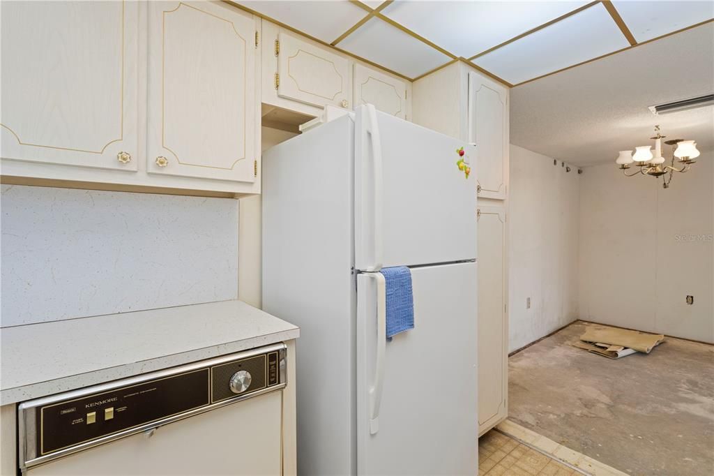 For Sale: $199,000 (2 beds, 2 baths, 1147 Square Feet)