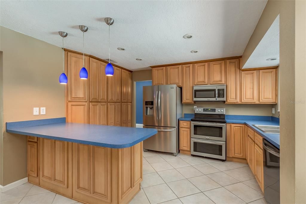 Breakfast bar for entertaining