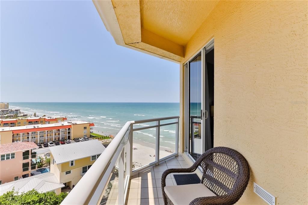 Guest room Balcony. Sunset views!