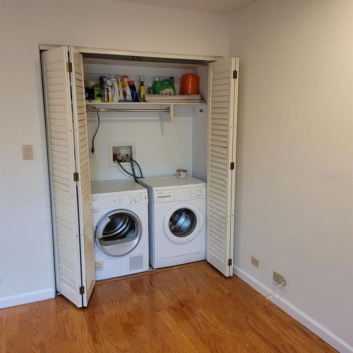 The Bosch Washer and Dryer stay in the unit!!