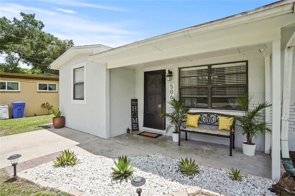 Active With Contract: $375,000 (4 beds, 2 baths, 1255 Square Feet)