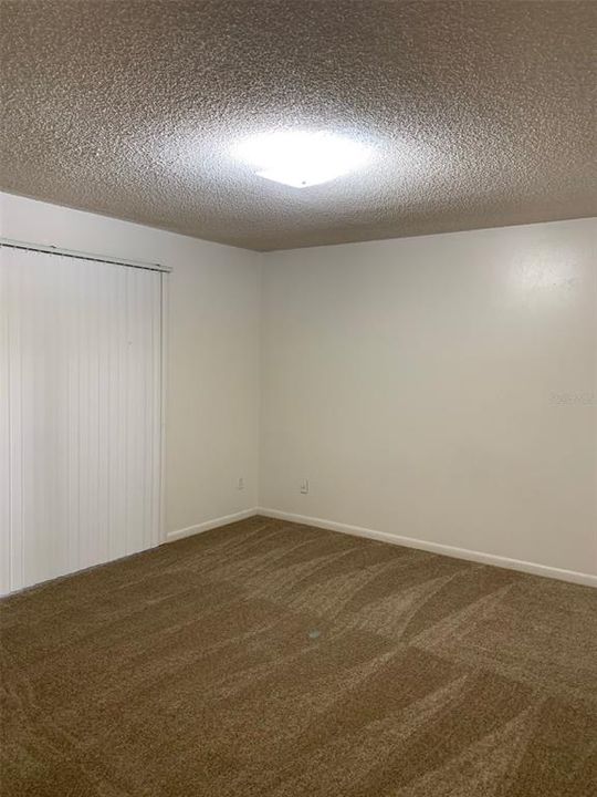 Active With Contract: $1,395 (2 beds, 2 baths, 1060 Square Feet)