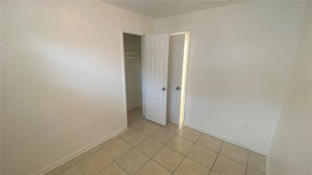 For Rent: $1,600 (3 beds, 1 baths, 875 Square Feet)