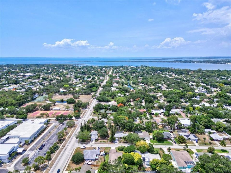 Active With Contract: $550,000 (4 beds, 2 baths, 2386 Square Feet)