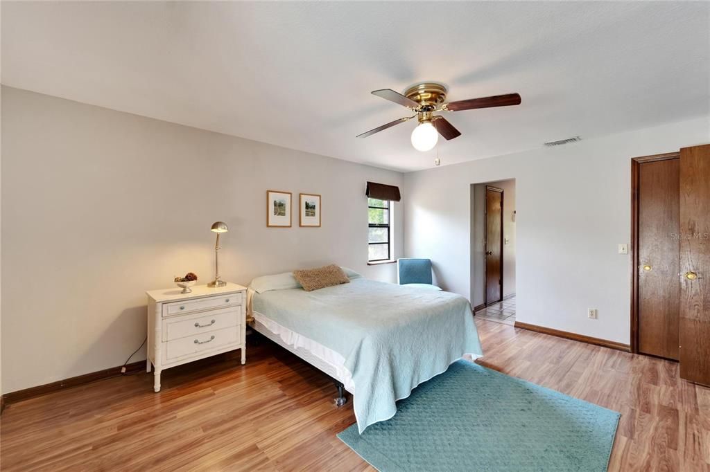 Active With Contract: $480,000 (4 beds, 2 baths, 2193 Square Feet)