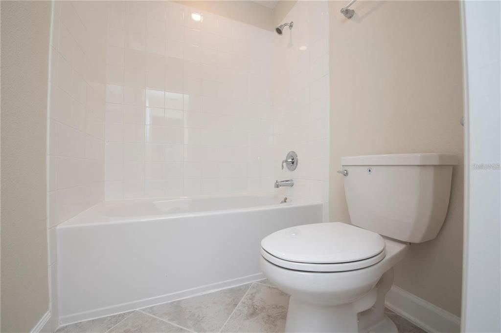 Active With Contract: $3,000 (4 beds, 2 baths, 2333 Square Feet)