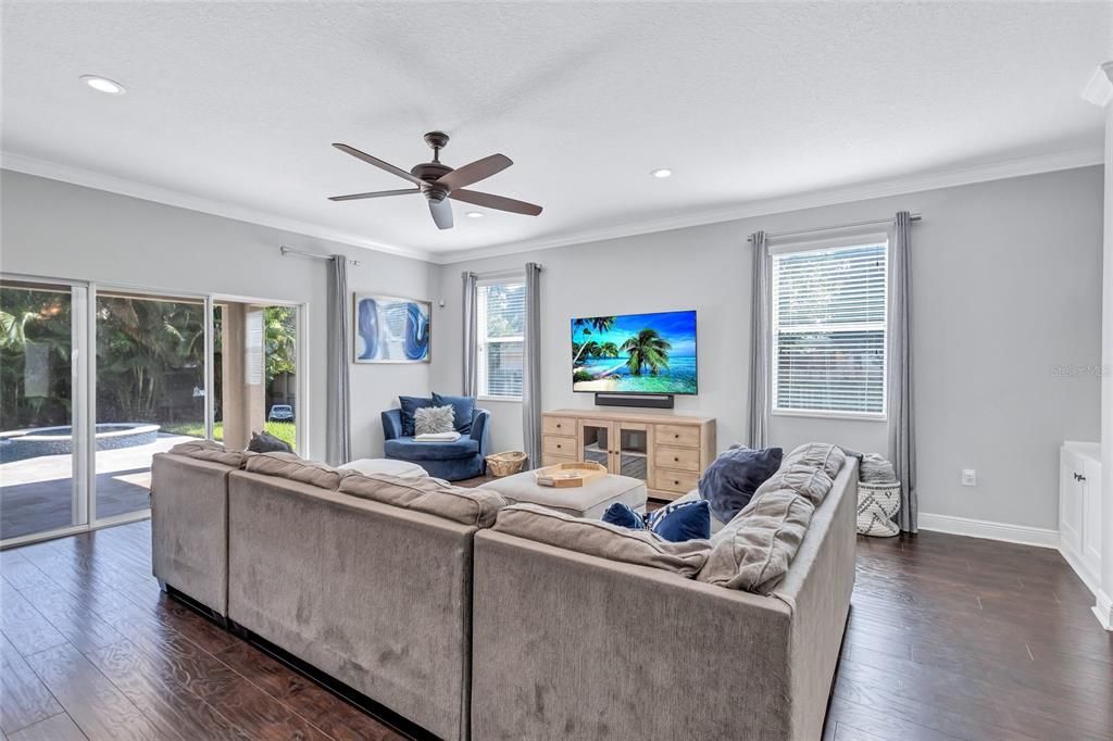 Active With Contract: $6,500 (4 beds, 2 baths, 2242 Square Feet)