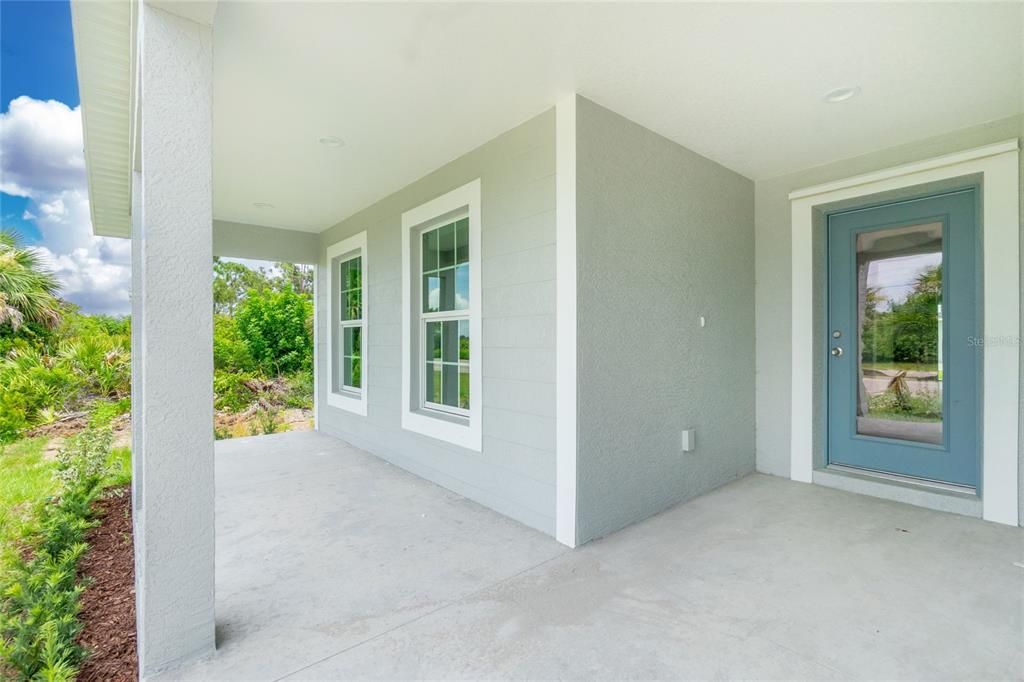 Active With Contract: $339,900 (3 beds, 2 baths, 1663 Square Feet)