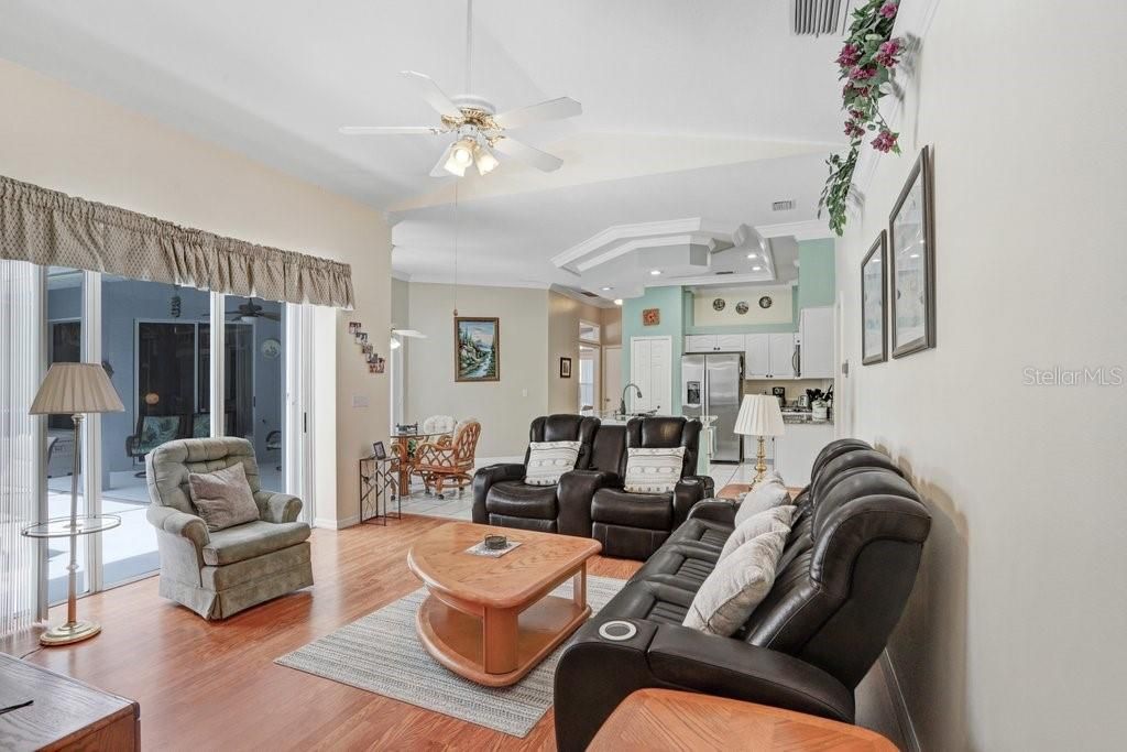 Active With Contract: $750,000 (4 beds, 3 baths, 2217 Square Feet)