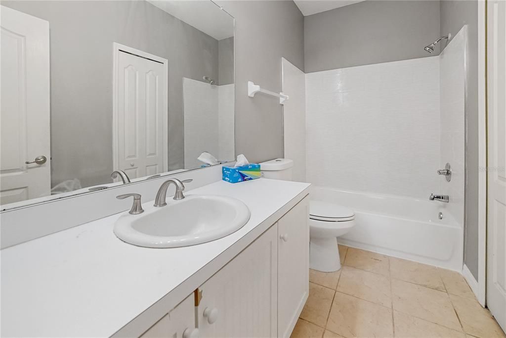 For Sale: $249,990 (2 beds, 2 baths, 1383 Square Feet)