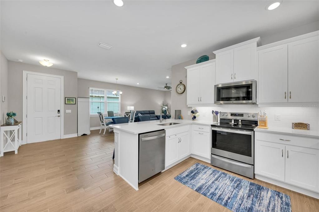 For Sale: $395,000 (2 beds, 2 baths, 1503 Square Feet)