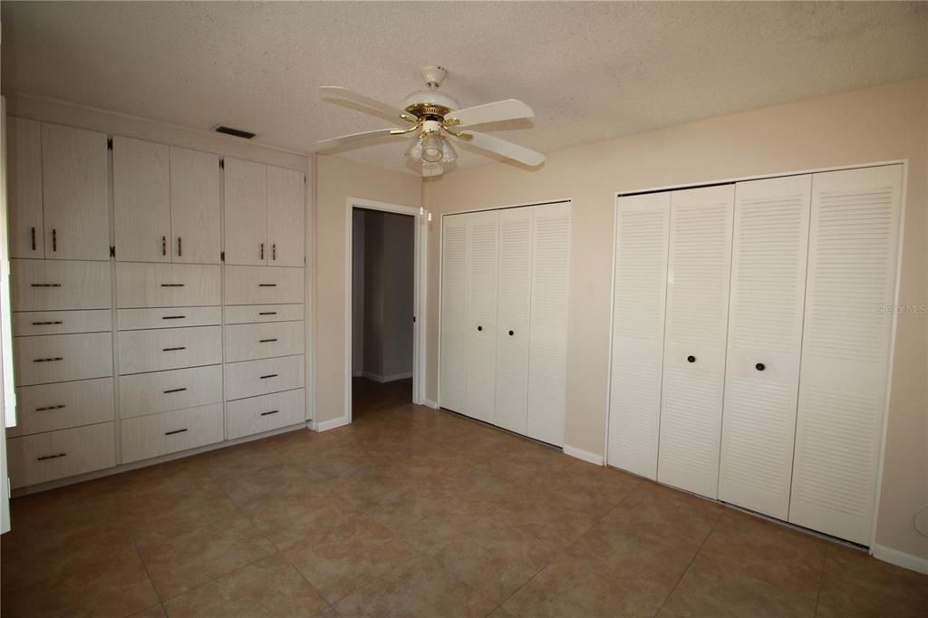 For Rent: $1,800 (2 beds, 2 baths, 1596 Square Feet)