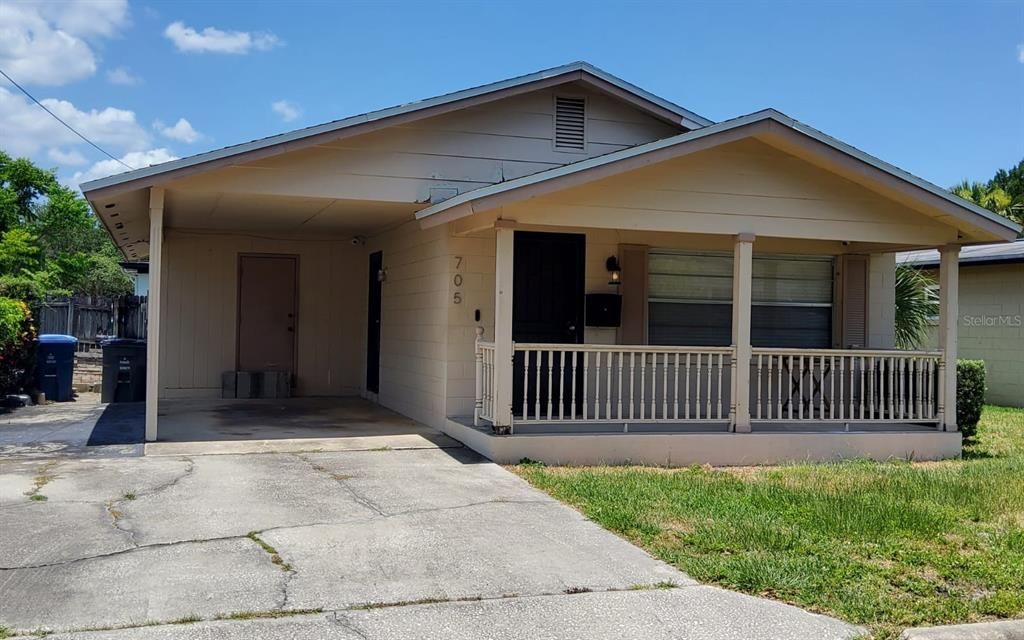 Active With Contract: $480,000 (3 beds, 1 baths, 1000 Square Feet)