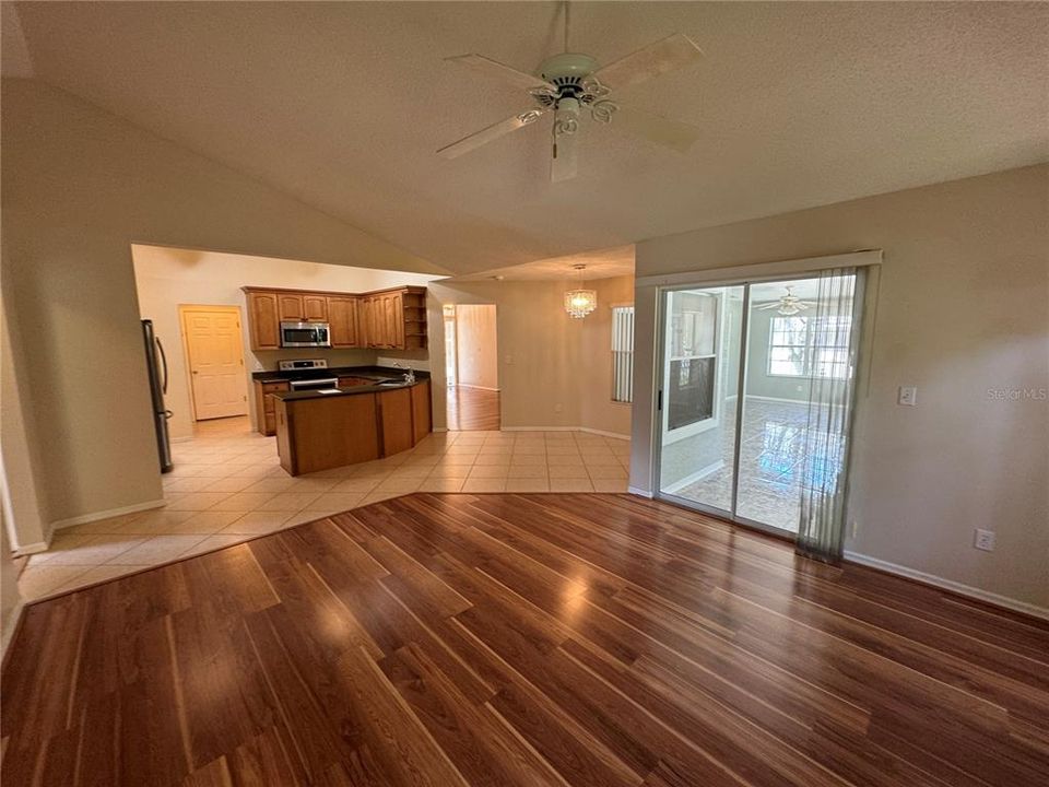 For Rent: $2,300 (3 beds, 2 baths, 2090 Square Feet)