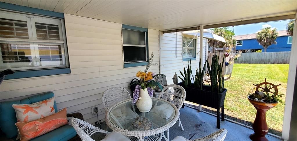 Side screened porch