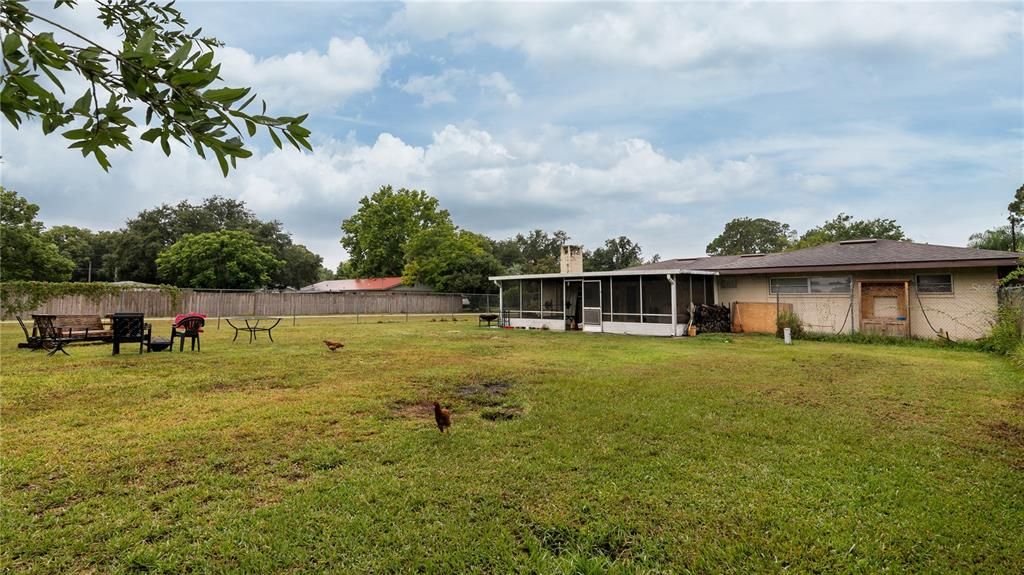 Active With Contract: $270,000 (3 beds, 2 baths, 2307 Square Feet)