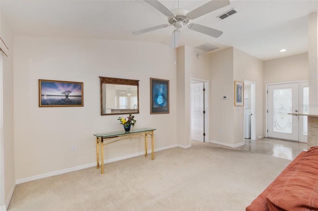 Active With Contract: $249,900 (2 beds, 2 baths, 1332 Square Feet)