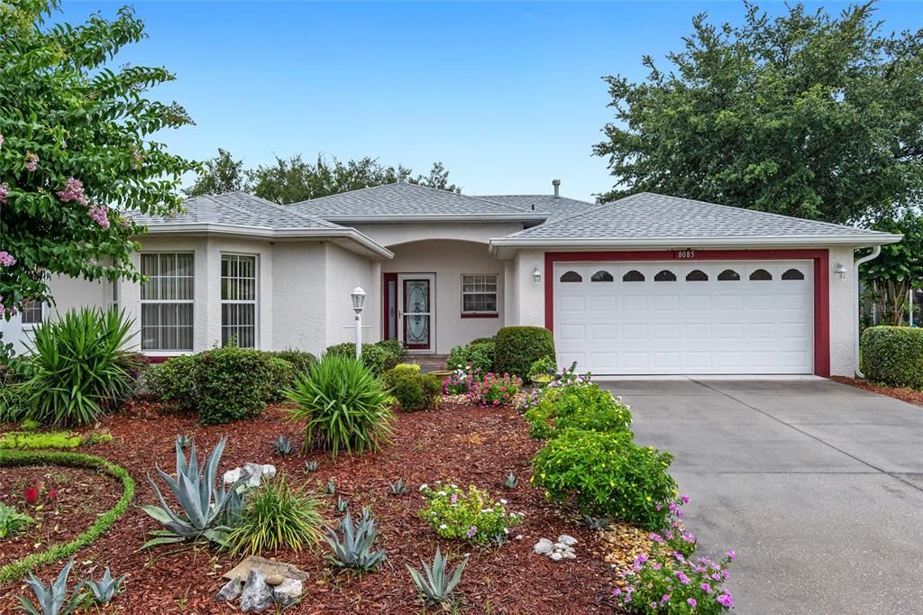 Active With Contract: $249,900 (2 beds, 2 baths, 1332 Square Feet)