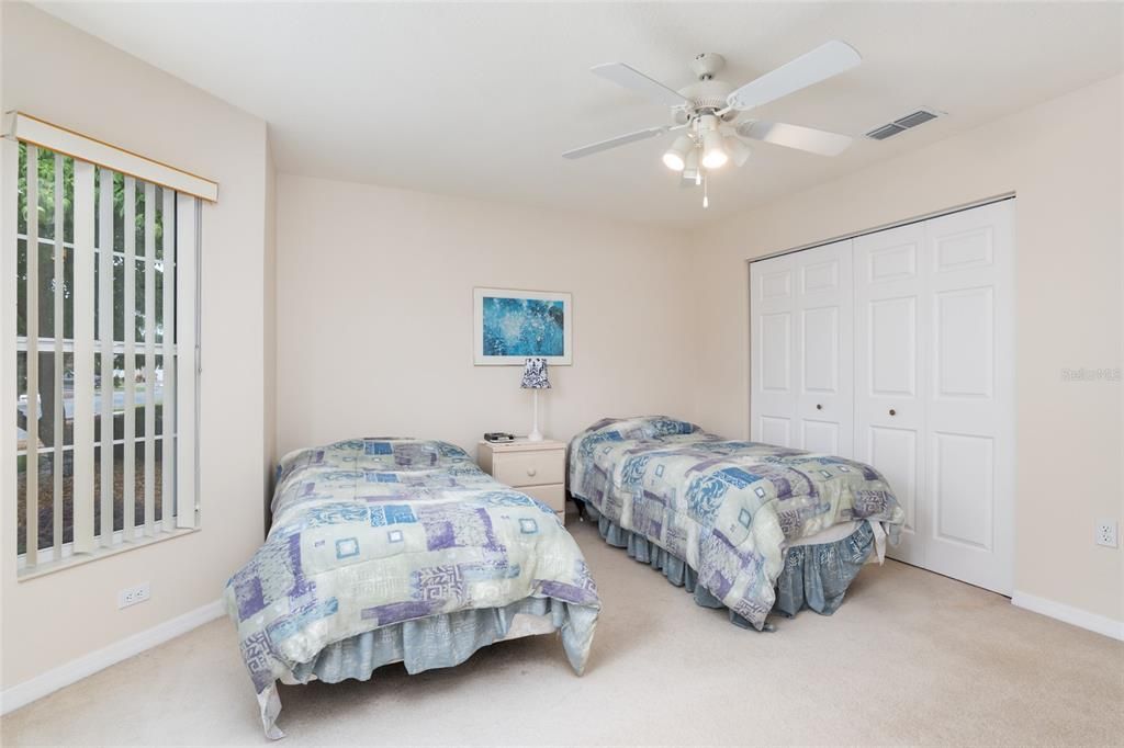 Active With Contract: $249,900 (2 beds, 2 baths, 1332 Square Feet)