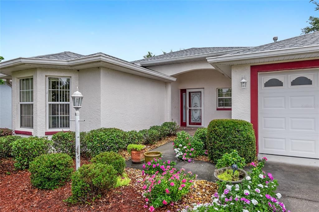 Active With Contract: $249,900 (2 beds, 2 baths, 1332 Square Feet)