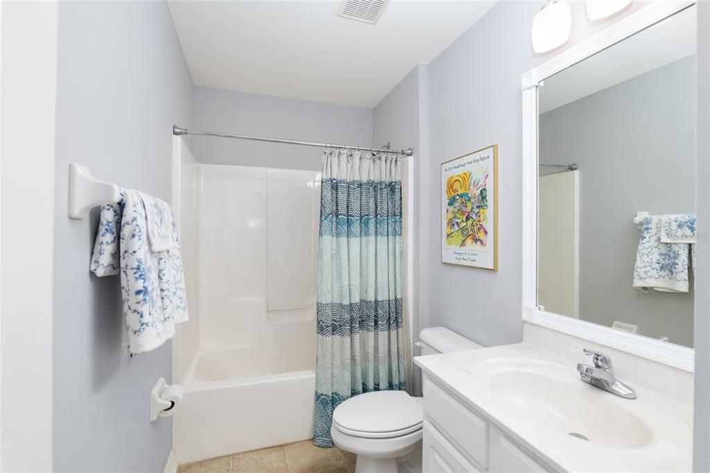 For Sale: $249,900 (2 beds, 2 baths, 1332 Square Feet)