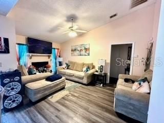 For Sale: $380,000 (3 beds, 2 baths, 1559 Square Feet)