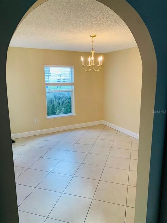 Recently Rented: $2,200 (5 beds, 2 baths, 2224 Square Feet)