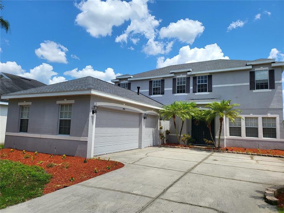 Active With Contract: $3,800 (5 beds, 4 baths, 3060 Square Feet)