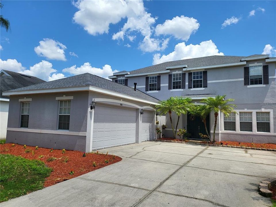 Active With Contract: $3,800 (5 beds, 4 baths, 3060 Square Feet)