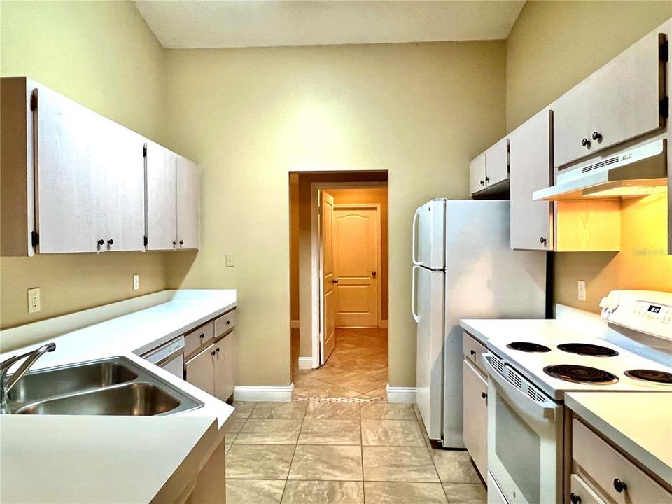 For Rent: $2,348 (4 beds, 2 baths, 1623 Square Feet)