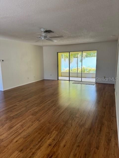 For Rent: $2,498 (3 beds, 2 baths, 1343 Square Feet)