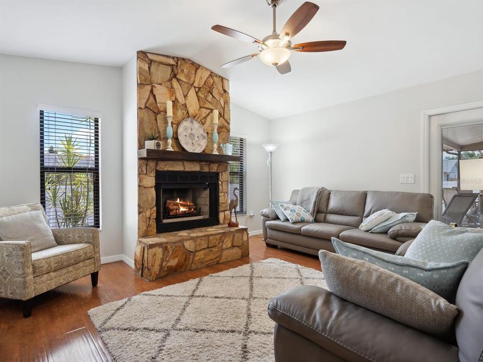 For Sale: $489,500 (3 beds, 2 baths, 1850 Square Feet)