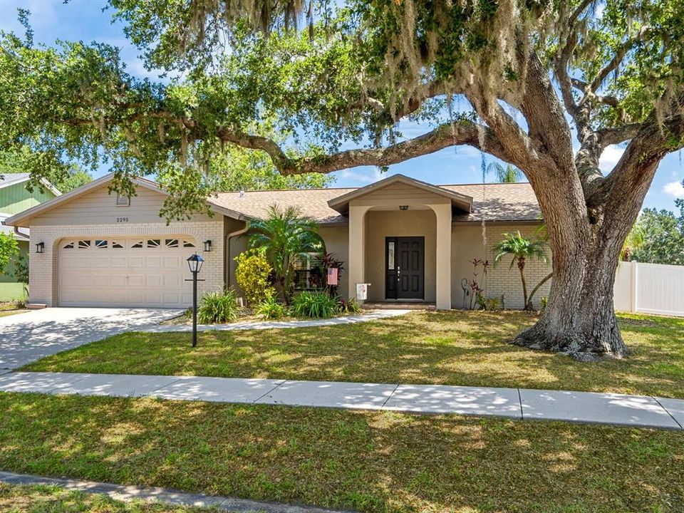 For Sale: $489,500 (3 beds, 2 baths, 1850 Square Feet)