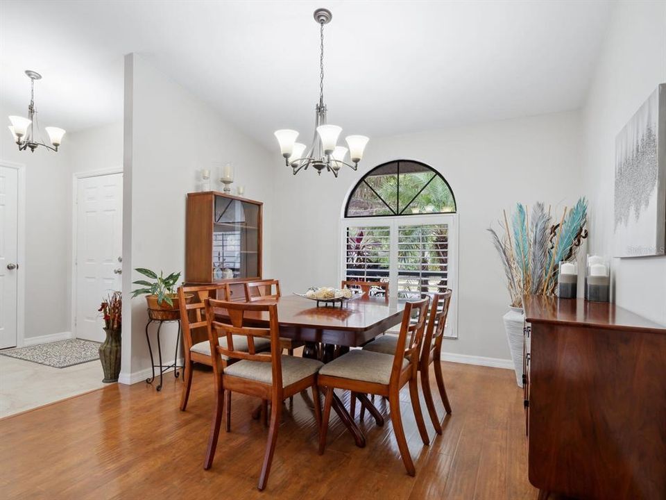 For Sale: $489,500 (3 beds, 2 baths, 1850 Square Feet)