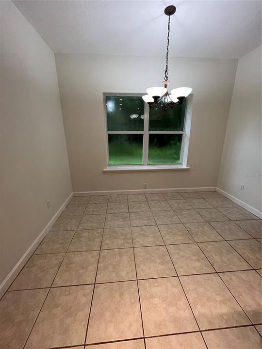 For Rent: $2,345 (3 beds, 2 baths, 1671 Square Feet)