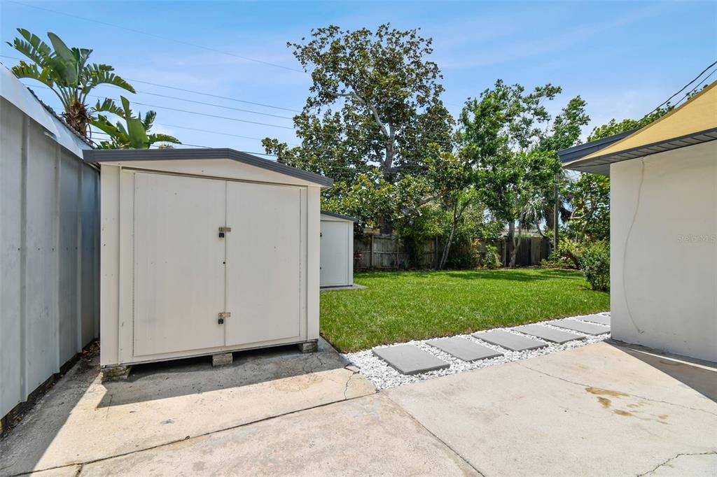 Recently Sold: $399,900 (3 beds, 1 baths, 1223 Square Feet)
