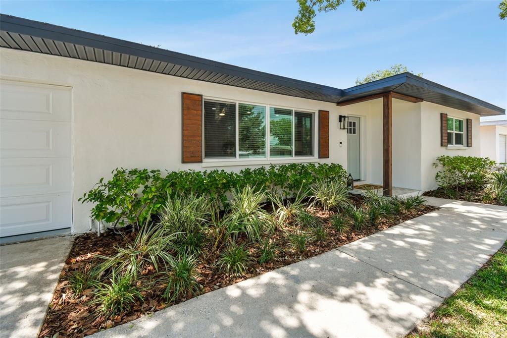 Recently Sold: $399,900 (3 beds, 1 baths, 1223 Square Feet)