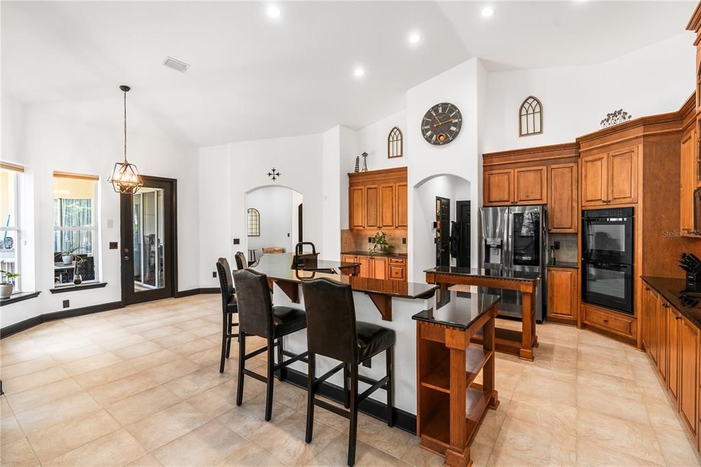 Kitchen dining room