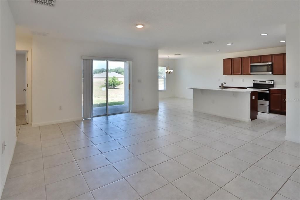 For Sale: $299,000 (4 beds, 2 baths, 1767 Square Feet)